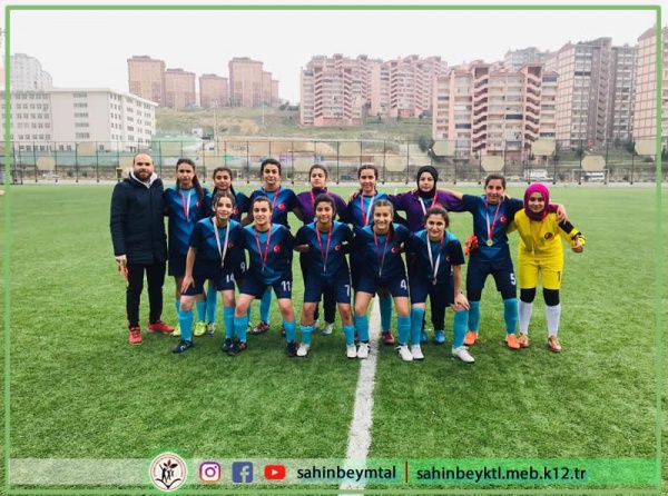 Okulumuz futbol takımı Türkiye finallerinde